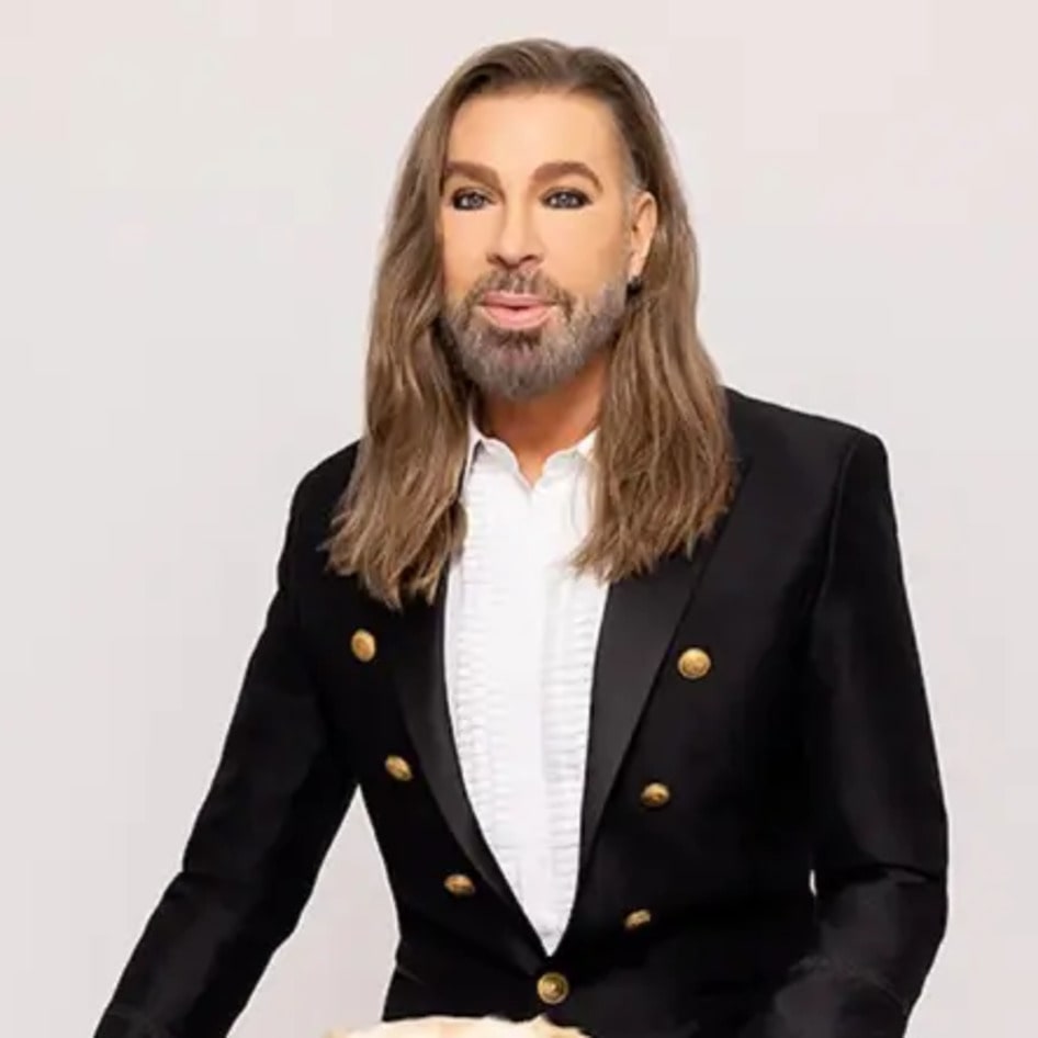 Celebrity Hairstylist Chaz Dean Swears by These Vegan Thanksgiving Soups